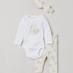 H&M Swan Mom and Baby “love makes everything grow” Outfit Set with headband
